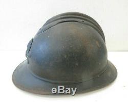 Beau casque ADRIAN de l' Artillerie modèle 1915, peinture bleu horizon, complet