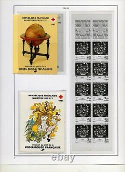 - Carnets Croix-Rouge 1952 à 1983 COLLECTION des 32 carnets COMPLETS NEUF