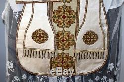 Chasuble de prêtre Romaine blanche complète en satin de soie XIXe Siècle