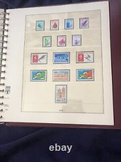 Collection de timbres de France NEUF de 1986 à 1990 complet en album Lindner