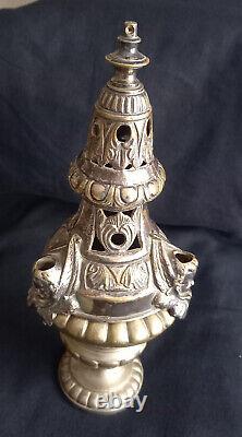 Encensoir, objet religieux de culte ancien, en laiton argenté XIXè à compléter