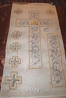 ORFROI COMPLET DE CHASUBLE ROMAINE A BRODER XIXe SIECLE