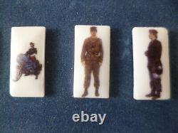 RARE cadre collection complète PIN's GENDARMERIE des origines en porcelaine