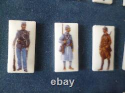 RARE cadre collection complète PIN's GENDARMERIE des origines en porcelaine
